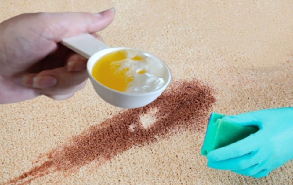 Как быстро убрать пятна с ковров: удивительный лайфхак от соседки
