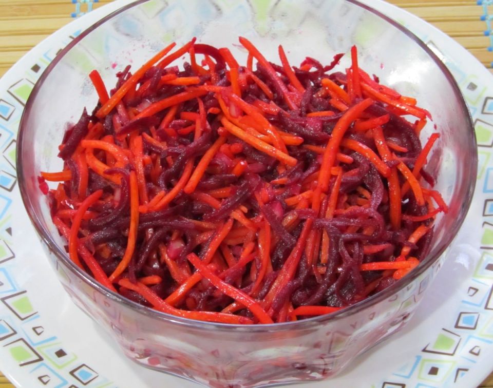 Салат для очищения сосудов: секреты легкости и здоровья