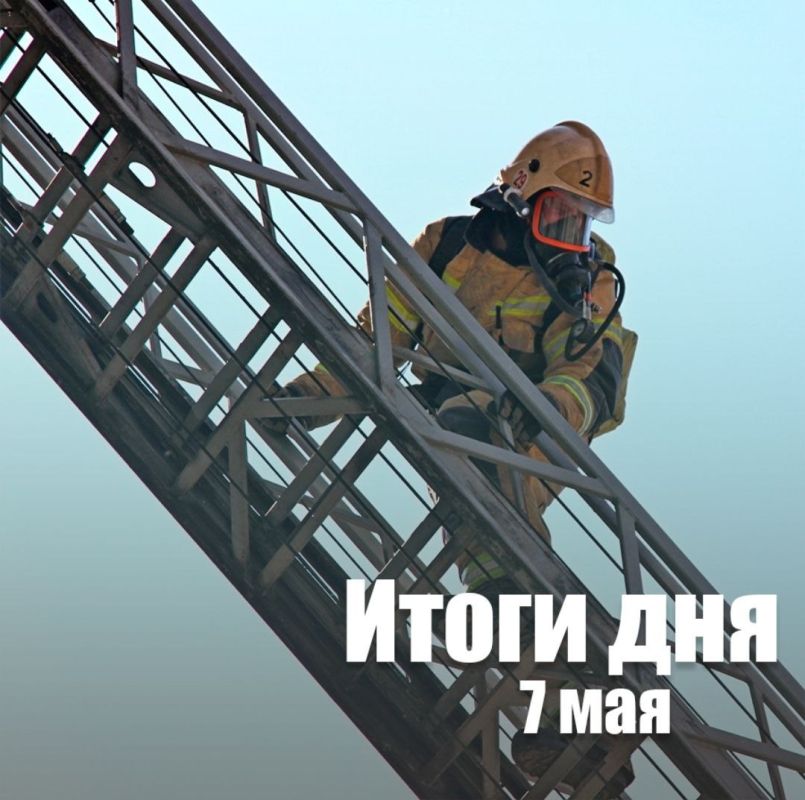     :