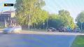 Наказание за беспечность. В Новосибирске Lada сбила перебегавшего дорогу в неположенном месте восьмилетнего мальчика