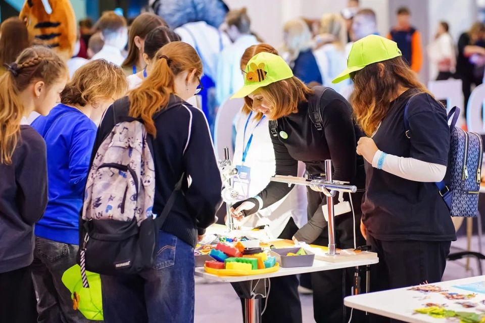 «Учебная Сибирь – 2025» поможет выбрать профессию и найти общий язык с подростками