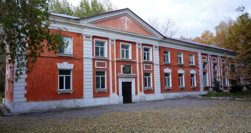 Мужской монастырь в Новосибирске три месяца работает без воды из-за продажи помещений Оловозавода