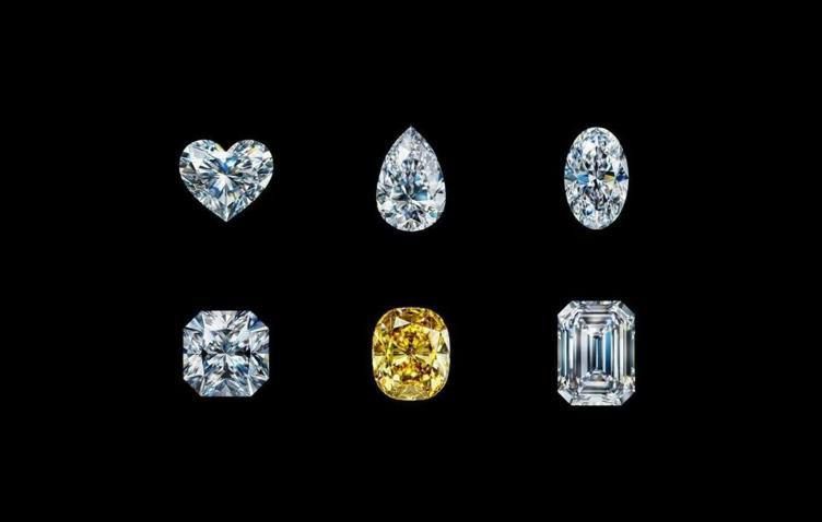 «Алроса» представила в Новосибирске бриллианты инвестиционного класса общей стоимостью свыше 1 млрд рублей, сообщили в компании