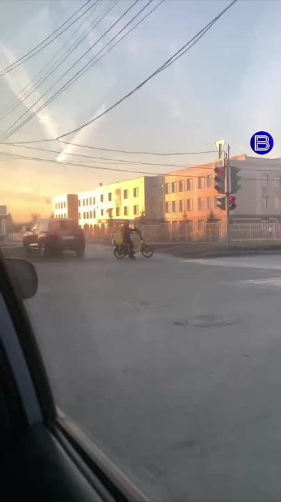 -.  Hyundai        67     