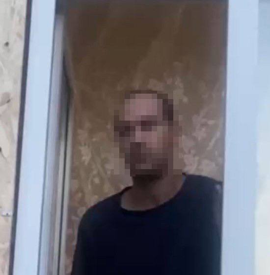 Сибиряк заколол собаку вилами, снял все на видео и выложил в чат Сибиряк заколол собаку вилами, снял все на видео и выложил в чат