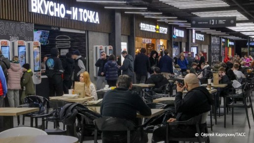 Открытые пространства для подростков создадут в ТЦ Новосибирска, сообщила детский омбудсмен в области Надежда Болтенко