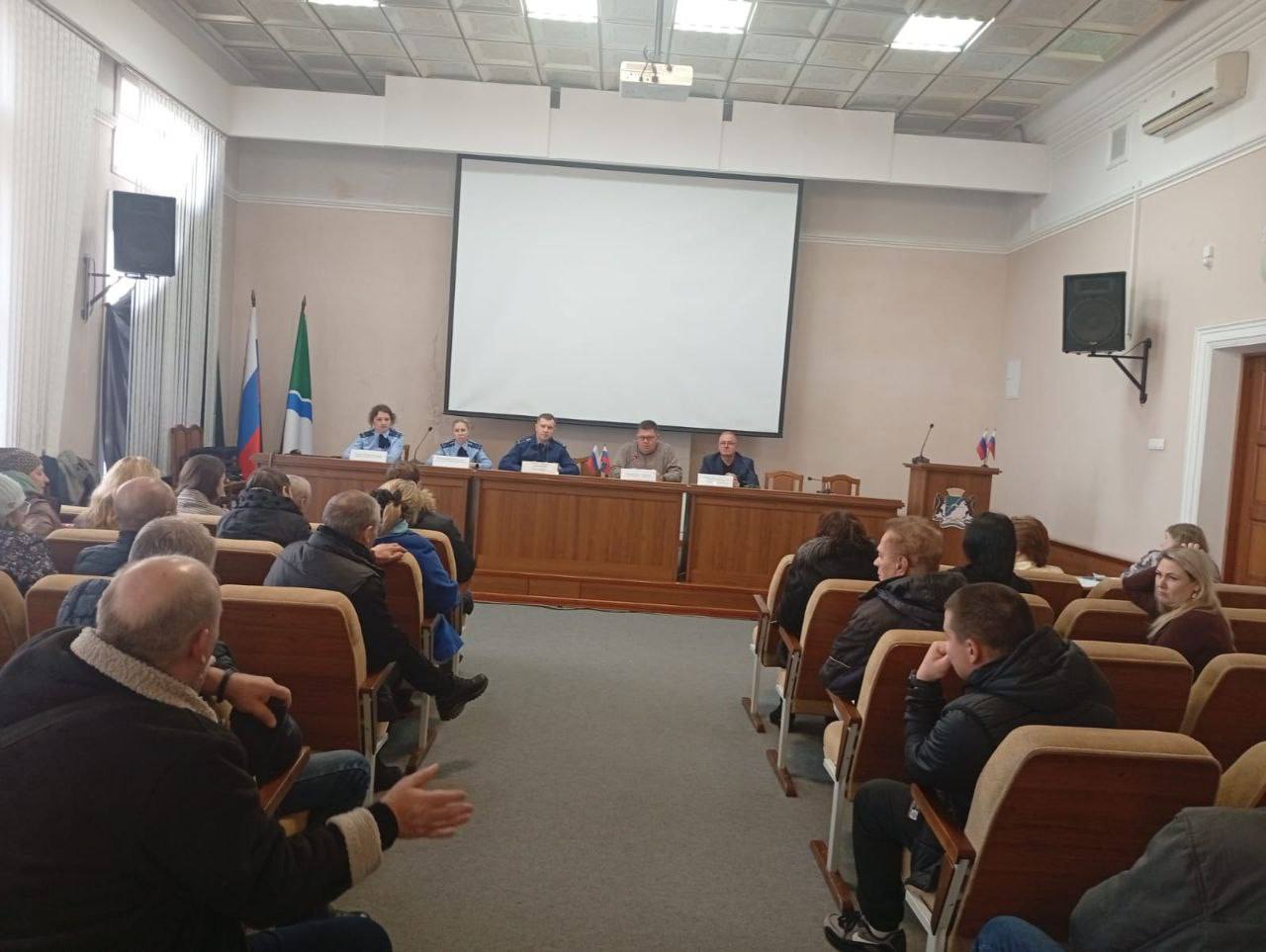 Прокуратура контролирует восстановление прав жильцов сгоревшего аварийного дома по ул. Римского - Корсакова, 8 Прокуратура контролирует восстановление прав жильцов сгоревшего аварийного дома по ул. Римского - Корсакова, 8