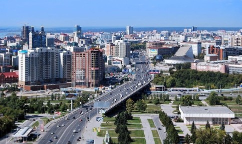 В Новосибирске 23-летняя девушка пришла в гипермаркет электроники и настойчиво требовала бесплатно выдать ей iPhone