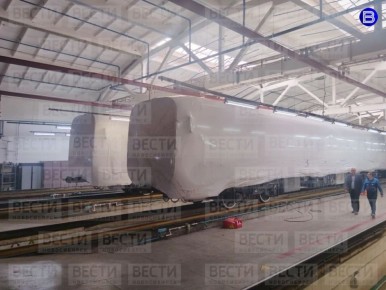 Два новых метропоезда уже в городе!