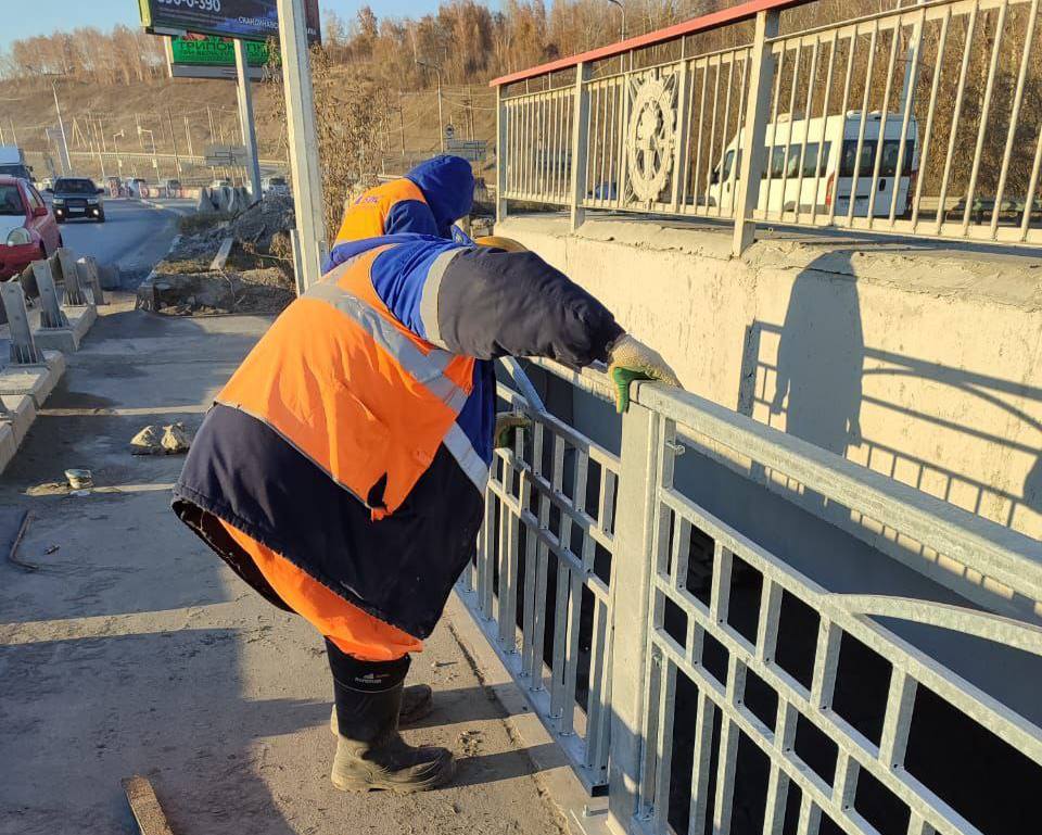 Максим Кудрявцев: На мосту через реку Иню на Бердском шоссе полностью закончены работы по устройству проезжей части и тротуаров Максим Кудрявцев: На мосту через реку Иню на Бердском шоссе полностью закончены работы по устройству проезжей части и тротуаров