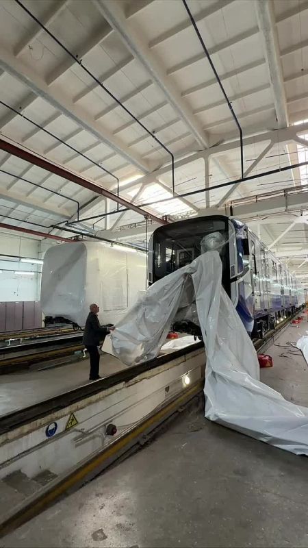 Максим Кудрявцев: Прямо сейчас проходит приёмка двух новых поездов «Ермак»