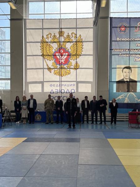 Начальник Управления МВД России по городу Новосибирску принял участие в организации ежегодных соревнованиий по дзюдо памяти подполковника милиции Александра Пименова Начальник Управления МВД России по городу Новосибирску принял участие в организации ежегодных соревнованиий по дзюдо памяти подполковника милиции Александра Пименова