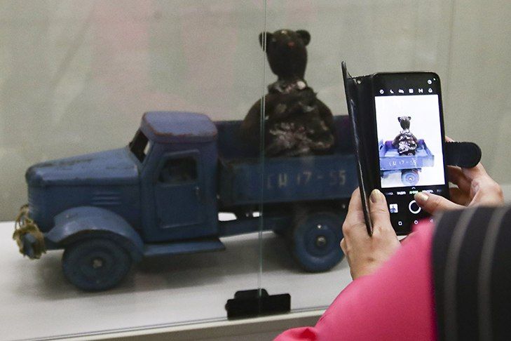 В Новосибирске открылась выставка с редкими игрушками из детства