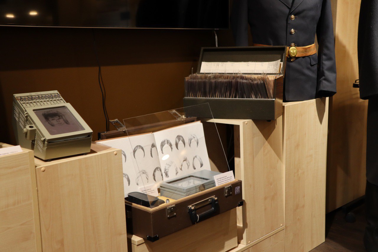 Главным управлением МВД России по Новосибирской области для студентов Новосибирского кооперативного техникума им. А.Н. Косыгина Новосибирского оболпотребсоюза организована экскурсия Главным управлением МВД России по Новосибирской области для студентов Новосибирского кооперативного техникума им. А.Н. Косыгина Новосибирского оболпотребсоюза организована экскурсия