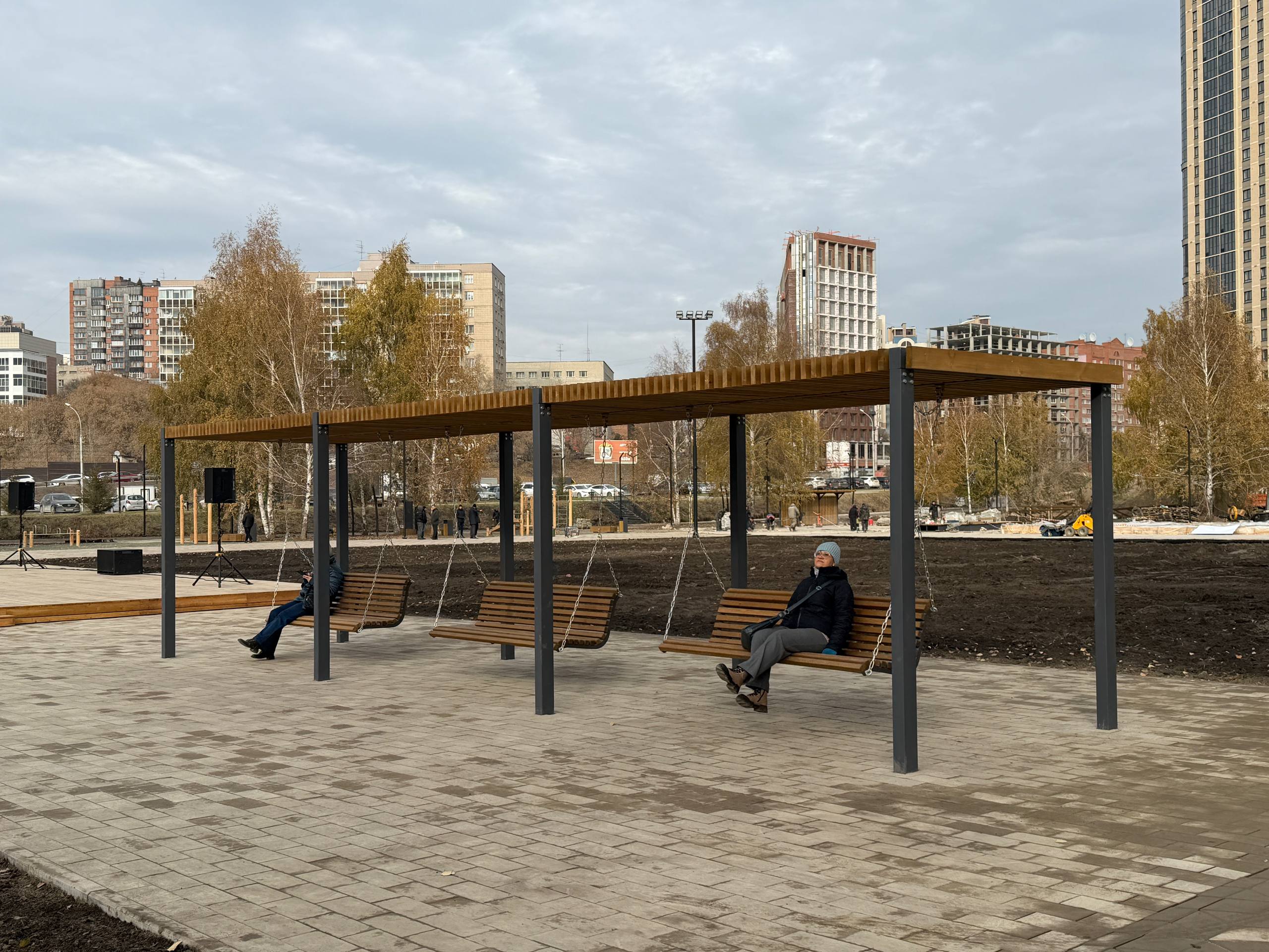 Максим Кудрявцев: Сегодня в Октябрьском районе открыли парк имени Юрия Фёдоровича Бугакова — почётного гражданина Новосибирской области, депутата Заксобрания и основателя «Ирмени» Максим Кудрявцев: Сегодня в Октябрьском районе открыли парк имени Юрия Фёдоровича Бугакова — почётного гражданина Новосибирской области, депутата Заксобрания и основателя «Ирмени»