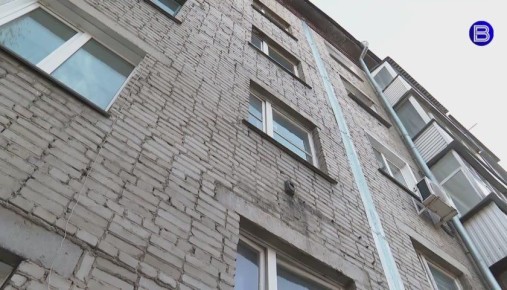 Кипяток из крана. Жителей Новосибирска замучил льющийся кипяток из крана холодной воды