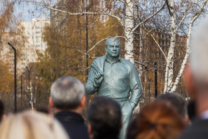 Парк имени Юрия Фёдоровича Бугакова открыли в Новосибирске Парк имени Юрия Фёдоровича Бугакова открыли в Новосибирске