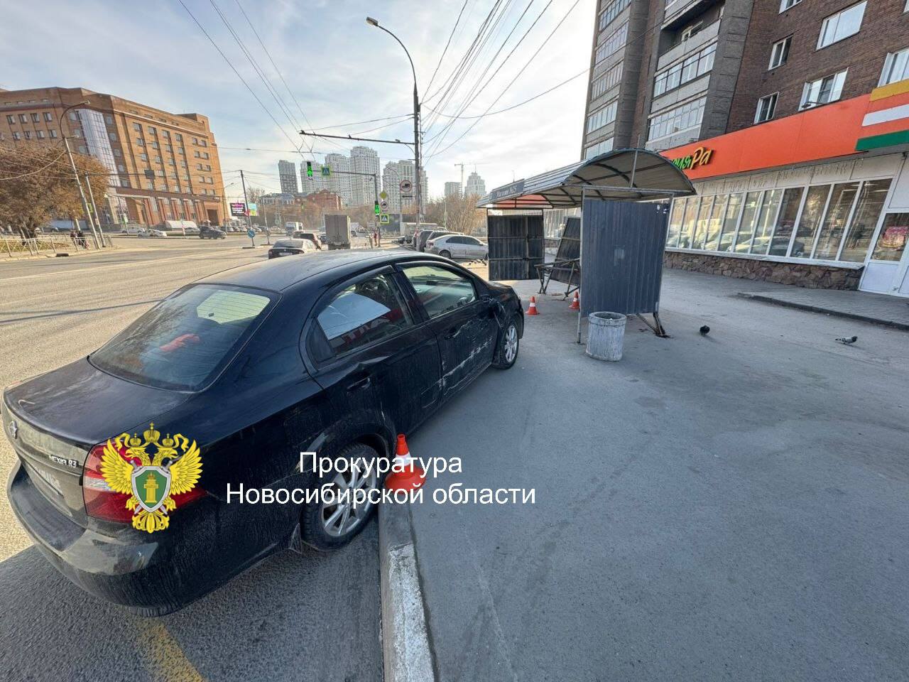 Прокуратурой с выездом на место происшествия организована проверка информации о ДТП, произошедшем на улице Владимировская, в котором пострадало 4 человека, в том числе двое несовершеннолетних Прокуратурой с выездом на место происшествия организована проверка информации о ДТП, произошедшем на улице Владимировская, в котором пострадало 4 человека, в том числе двое несовершеннолетних