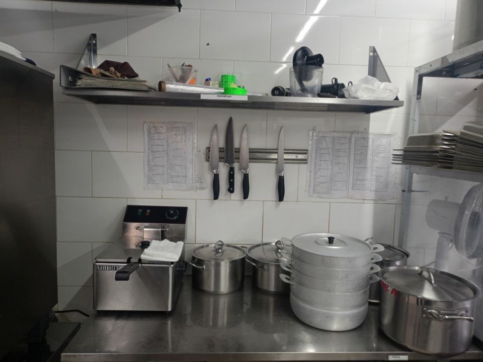 Сотрудник коммерческой организации предстанет перед судом по обвинению в оказании услуг, не отвечающих требованиям безопасности жизни и здоровья потребителей