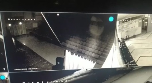 Привидение или дефект камеры?