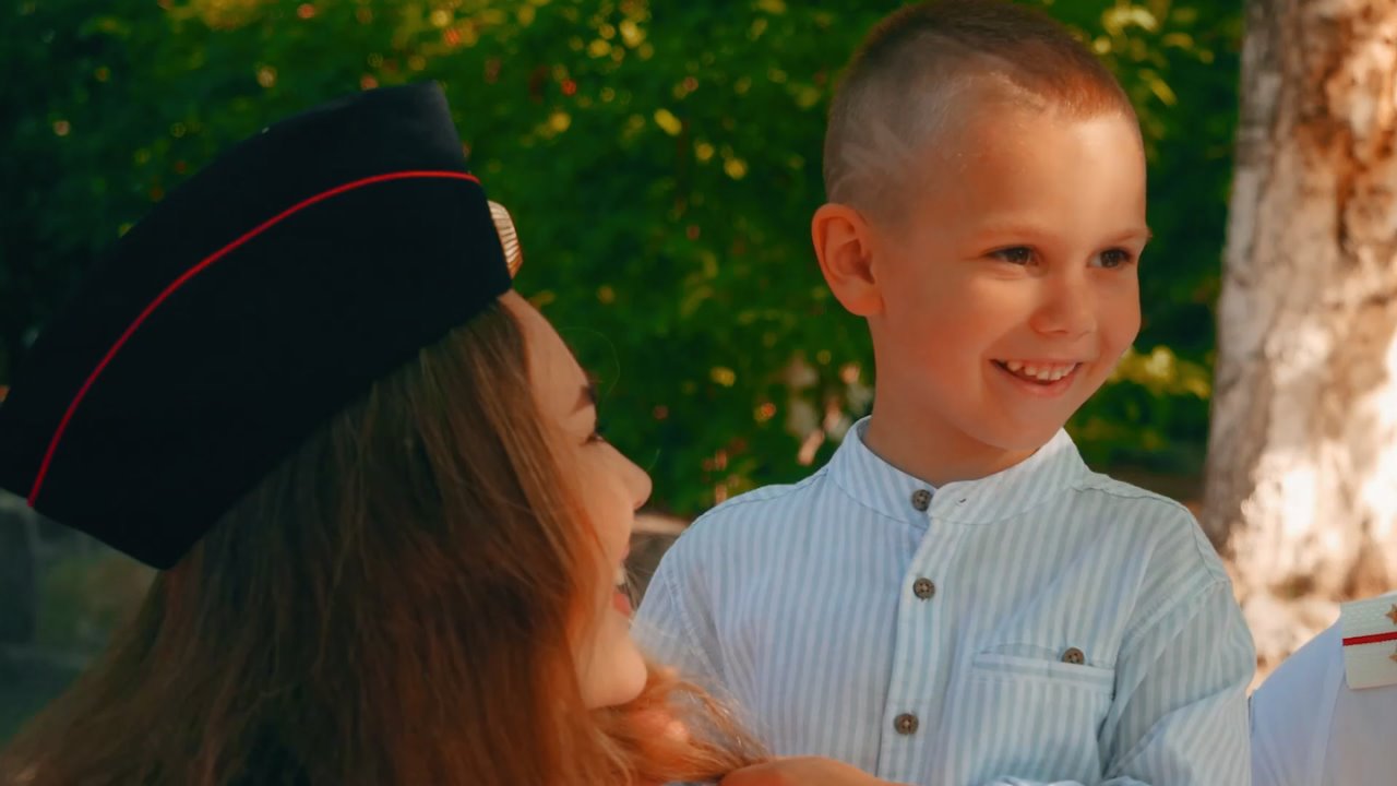 ГУ МВД России по Новосибирской области представляет тизер к художественно-документальному фильму «Защитники Отечества», премьера которого состоится в День сотрудника органов внутренних дел Российской Федерации