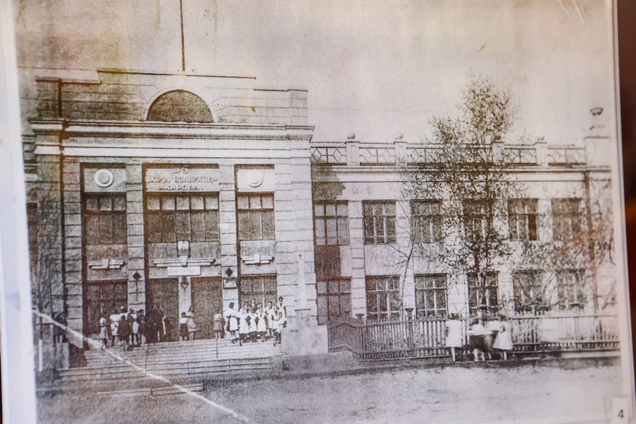 Историческая школа с Городовичком: репортаж из уникального здания на Инской Историческая школа с Городовичком: репортаж из уникального здания на Инской