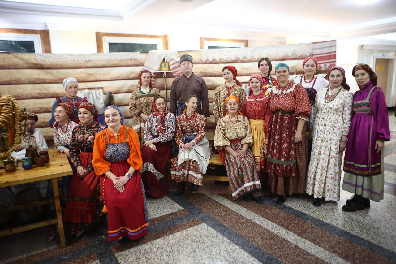 Максим Кудрявцев: В День народного единства в ДКЖ прошёл XXIII Городской фестиваль национальных культур «Новосибирск – город дружбы», посвящённый также 80-летию Победы в Великой Отечественной войне Максим Кудрявцев: В День народного единства в ДКЖ прошёл XXIII Городской фестиваль национальных культур «Новосибирск – город дружбы», посвящённый также 80-летию Победы в Великой Отечественной войне