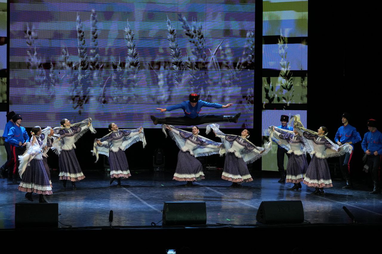 Более 70 тысяч новосибирцев приняли участие в праздничных мероприятиях, посвящённых Дню народного единства Более 70 тысяч новосибирцев приняли участие в праздничных мероприятиях, посвящённых Дню народного единства