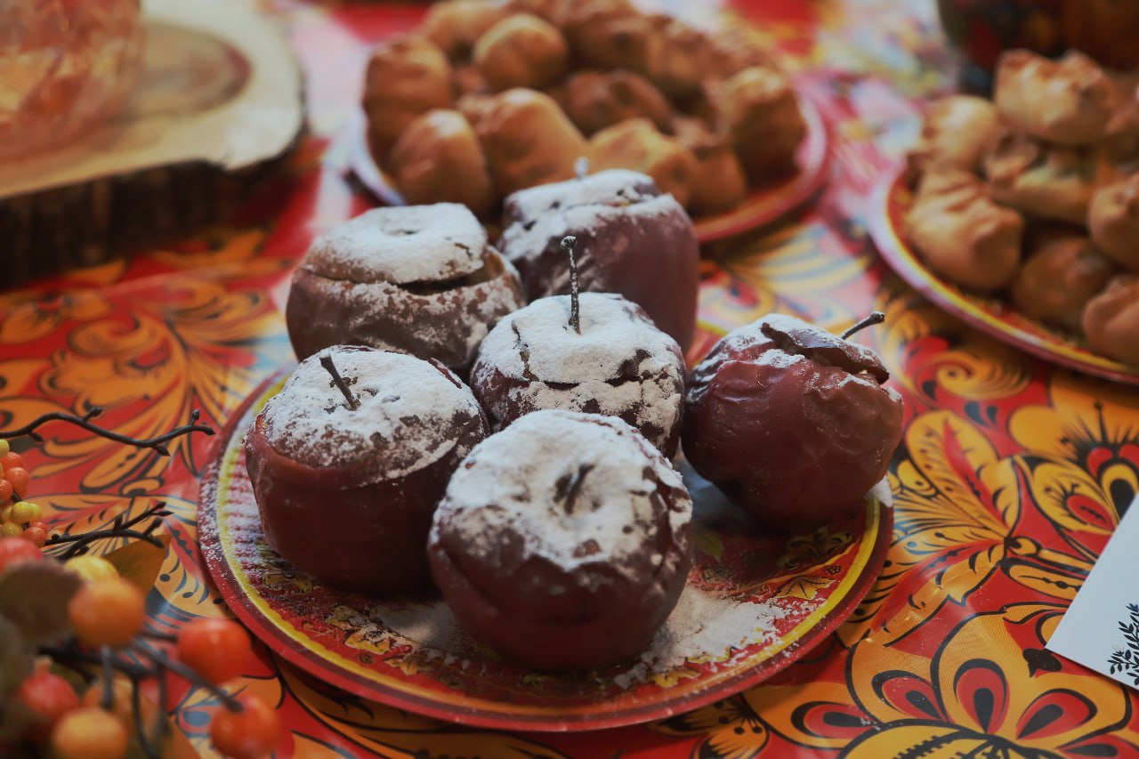 Гастрономические изыски национальной кухни многонациональной России удивляли гостей «Локомотив Арены» Гастрономические изыски национальной кухни многонациональной России удивляли гостей «Локомотив Арены»