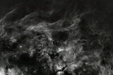 Новосибирский астрофотограф заснял водородные облака в созвездии Лебедь