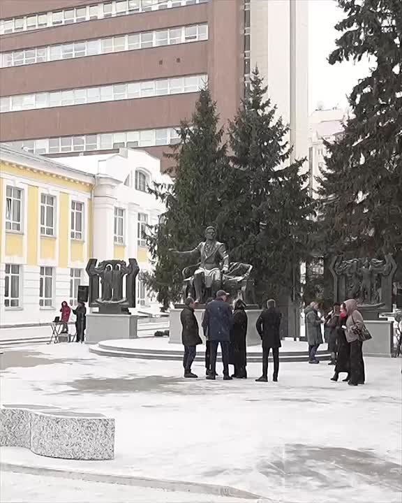 Максим Кудрявцев: Завершили масштабное благоустройство территории у консерватории и памятника Михаилу Глинке