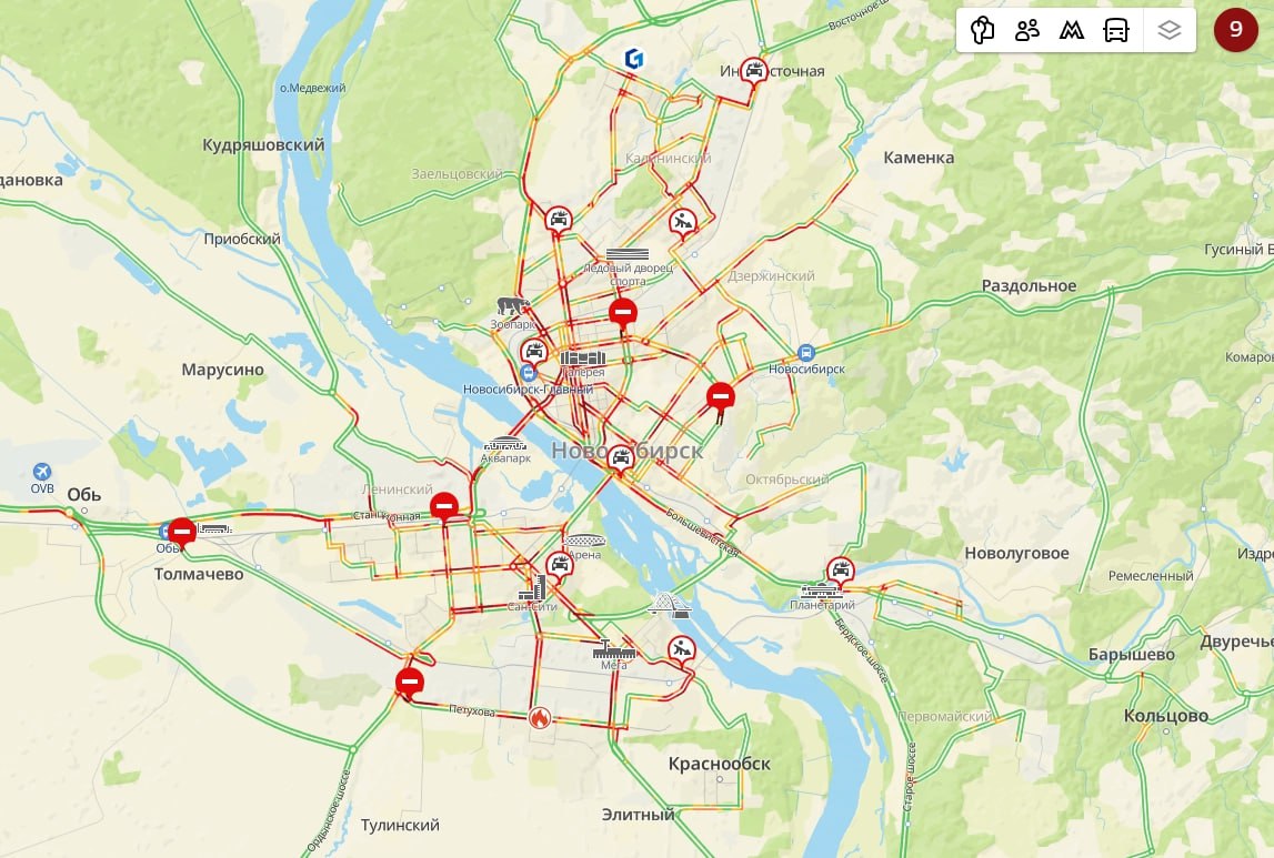 Снег выпал, и у водителей сразу лапки? 9 баллов пробки в Новосибирске
