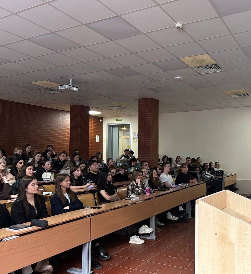 Заместитель прокурора города Новосибирска Дмитрий Курашов провел лекцию для студентов второго курса Новосибирского государственного университета экономики и управления Заместитель прокурора города Новосибирска Дмитрий Курашов провел лекцию для студентов второго курса Новосибирского государственного университета экономики и управления