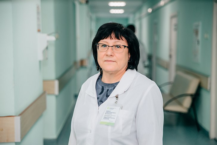 Причины болезней суставов у молодых людей назвала врач больницы в Новосибирске