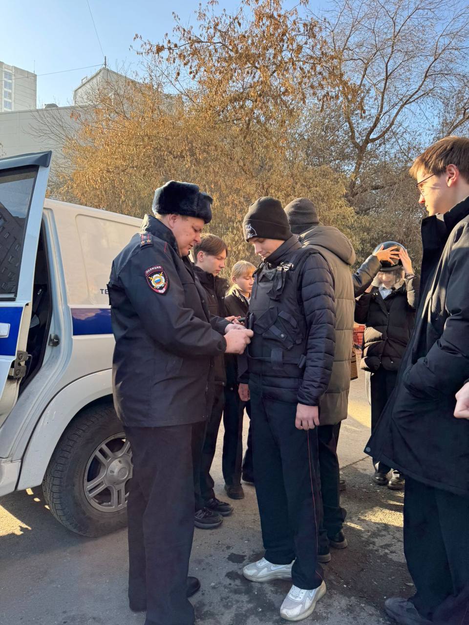 В Новосибирске старшеклассникам провели экскурсию в отделе полиции