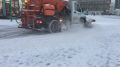 Около 500 единиц техники было задействовано в прошедшие сутки на расчистку городских дорог от снега