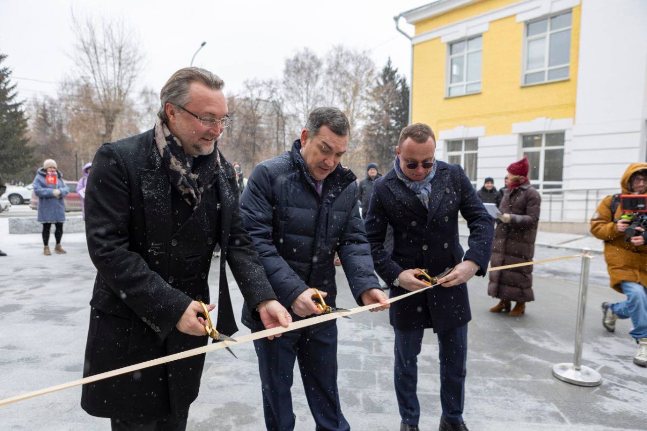 В преддверии 70-летия Новосибирской государственной консерватории имени М.И. Глинки на территории вуза создано новое культурное пространство В преддверии 70-летия Новосибирской государственной консерватории имени М.И. Глинки на территории вуза создано новое культурное пространство