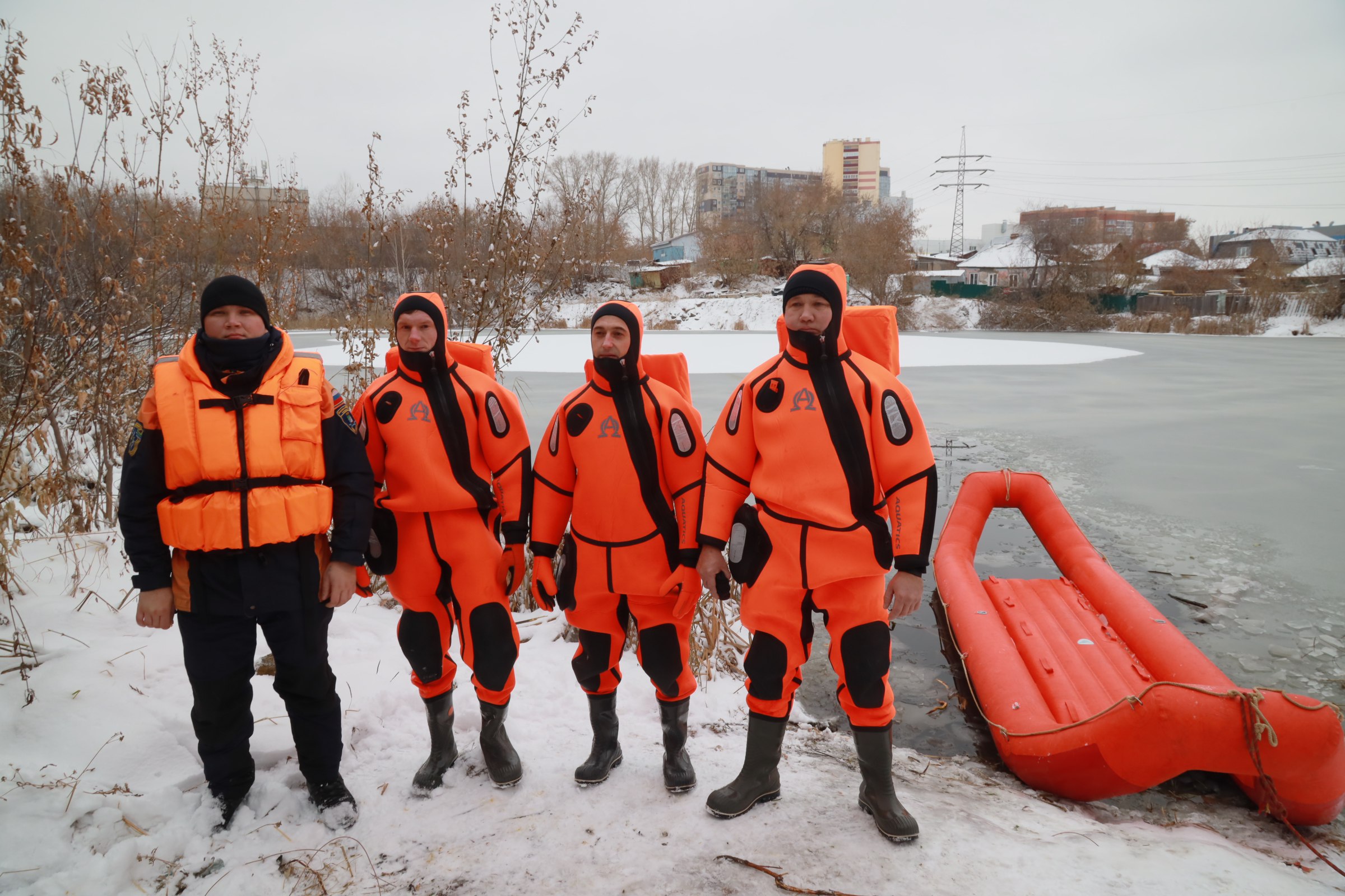 Время идёт на секунды: МАСС отработала навыки спасения людей на воде Время идёт на секунды: МАСС отработала навыки спасения людей на воде