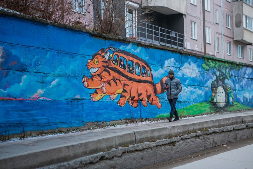 Волшебный стрит-арт: новосибирская художница украшает город сказками Волшебный стрит-арт: новосибирская художница украшает город сказками