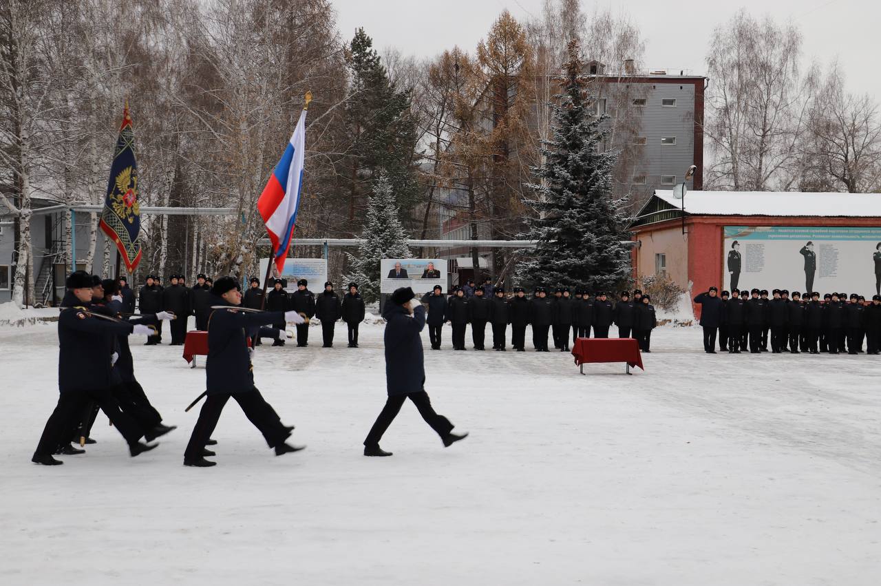 В преддверии Дня сотрудника органов внутренних дел Российской Федерации в Центре профессиональной подготовки сотрудники полиции принесли Присягу В преддверии Дня сотрудника органов внутренних дел Российской Федерации в Центре профессиональной подготовки сотрудники полиции принесли Присягу