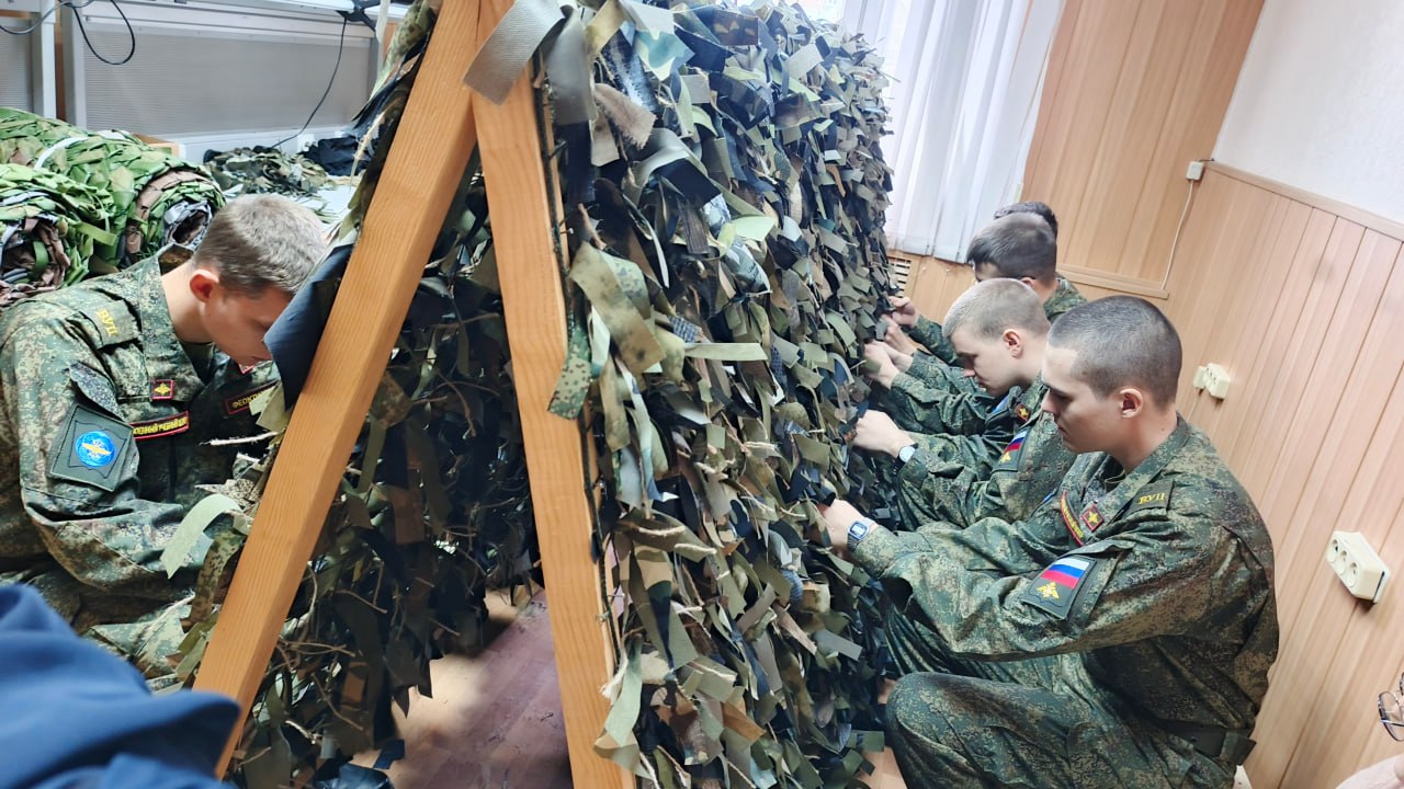 Студенты СибГУТИ помогают фронту Студенты СибГУТИ помогают фронту