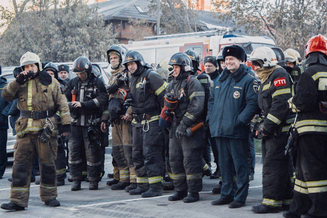 Юные журналисты побывали на пожарно-тактических учениях и пообщались с диспетчерами Юные журналисты побывали на пожарно-тактических учениях и пообщались с диспетчерами