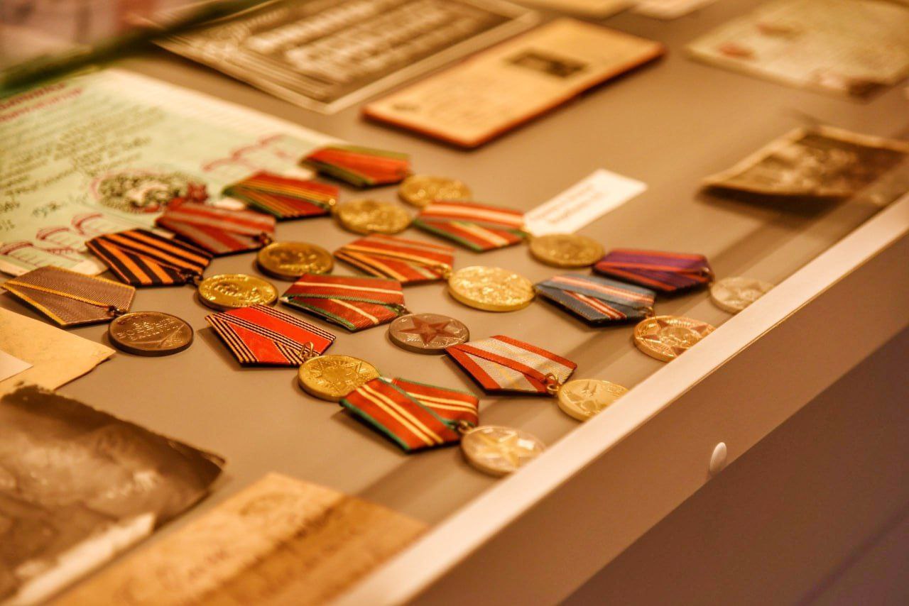 В рамках всероссийской акции #БудьвФорме транспортные полицейские Сибири провели профориентационную встречу со студентами В рамках всероссийской акции #БудьвФорме транспортные полицейские Сибири провели профориентационную встречу со студентами