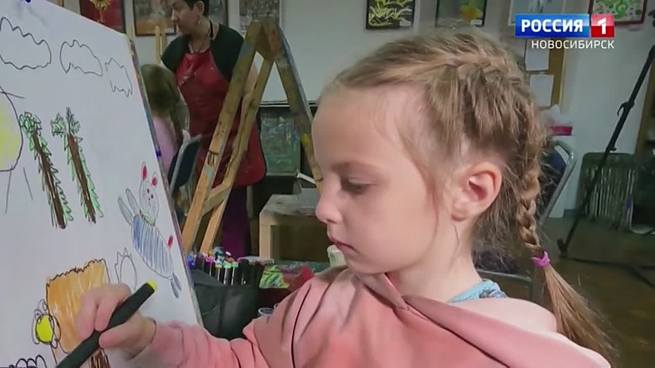 Новосибирцев приглашают нарисовать ёлку Победы!