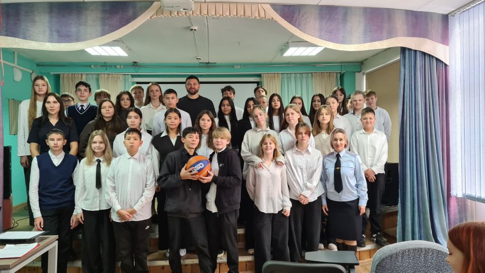 Сотрудниками УНК ГУ для участников проекта по гражданско-патриотическому и духовно-нравственному воспитанию детей и подростков «Движение на опережение» из общеобразовательной школы №63 организовано очередное занятие в рамках...