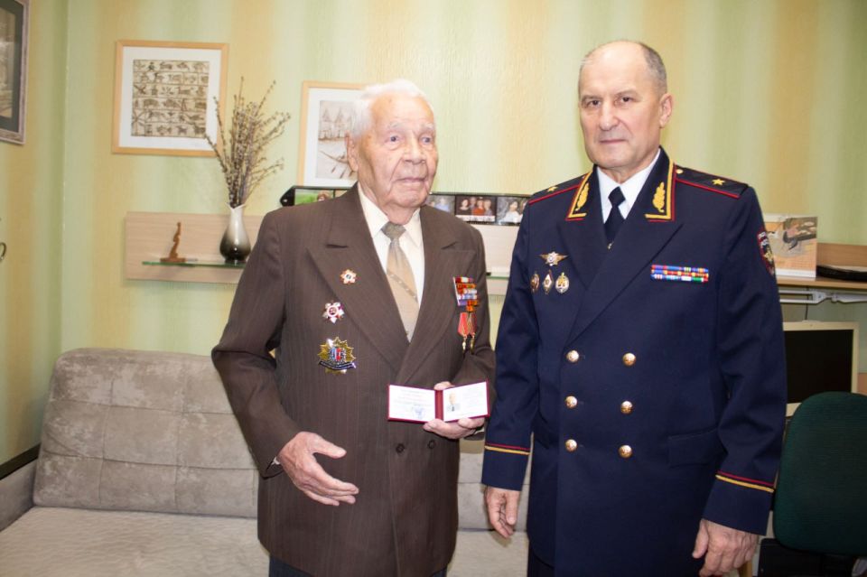        -  , -   ,     ,     , ...