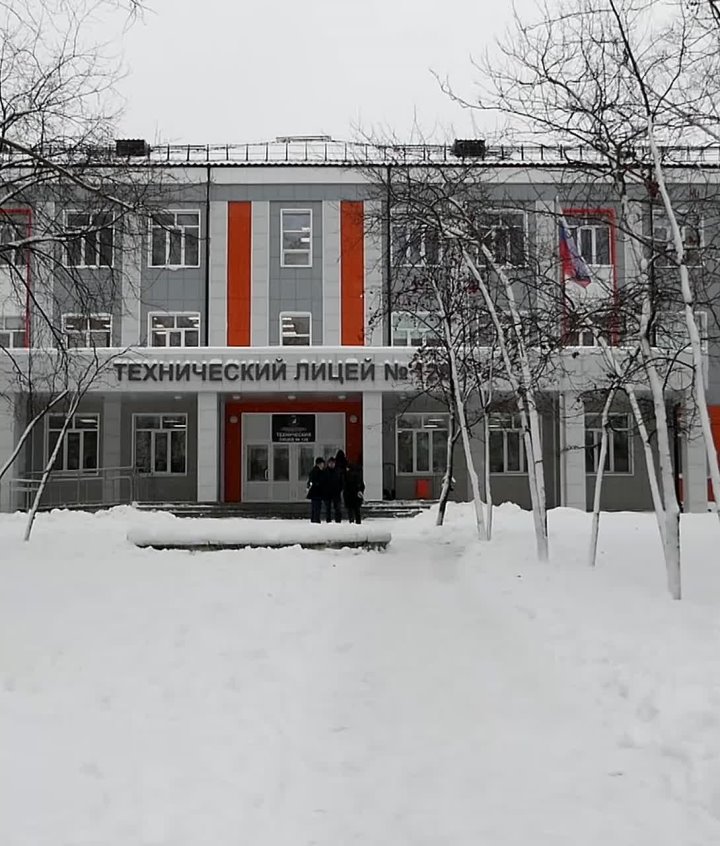 Как ремонтируют технический лицей в Первомайке — проверил мэр Кудрявцев