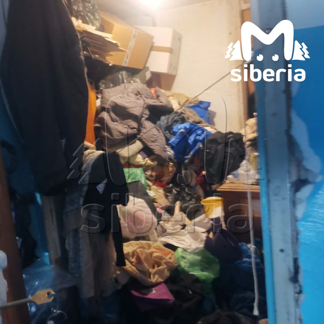 Пенсионерка завалила мусором квартиру в новосибирском Кольцово Пенсионерка завалила мусором квартиру в новосибирском Кольцово