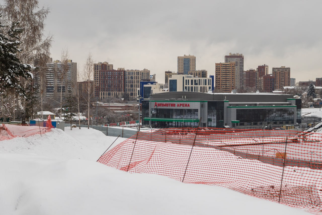 Семью с 25 детьми расселили на Журинском спуске в Новосибирске Семью с 25 детьми расселили на Журинском спуске в Новосибирске