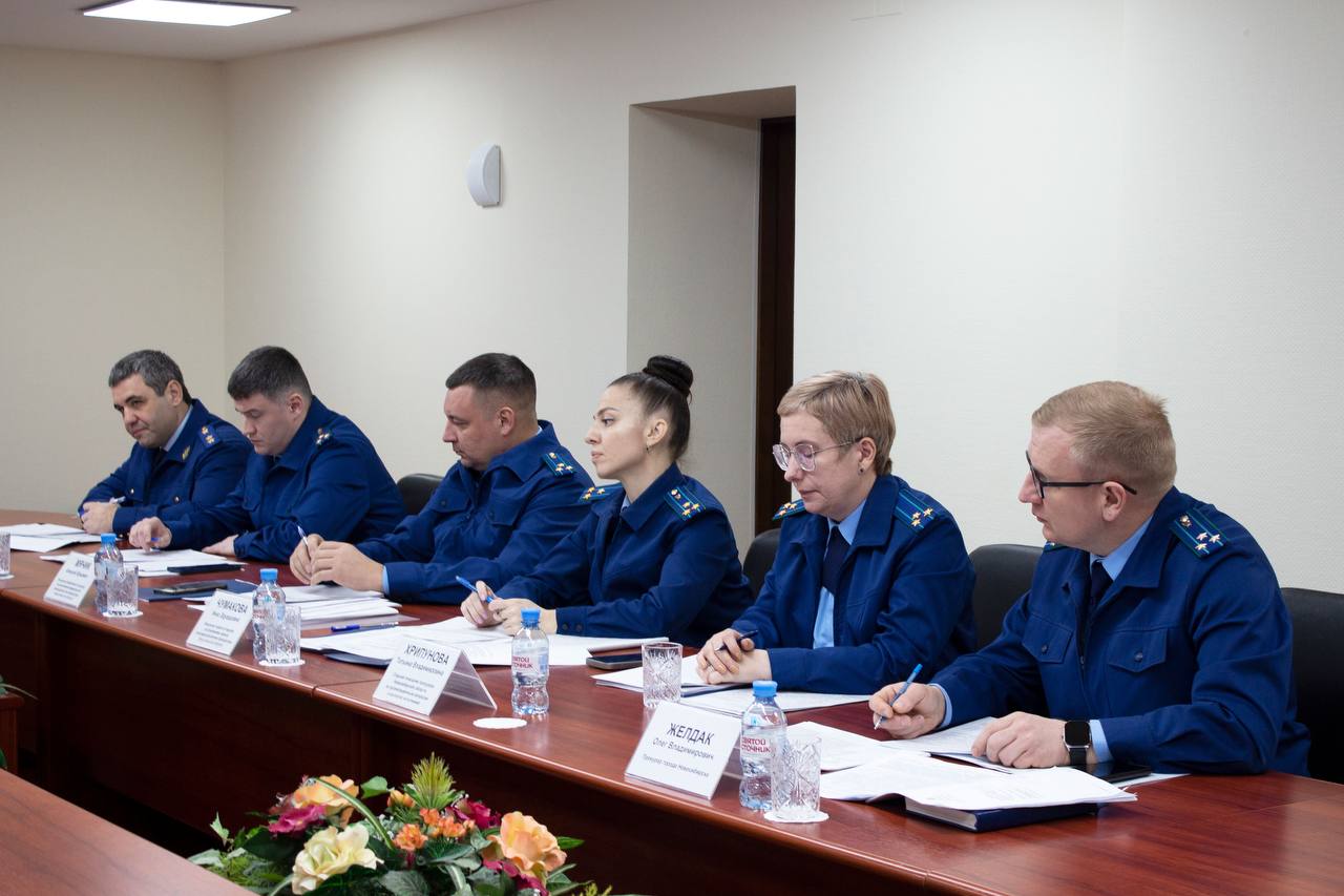 Начальником управления проведено совещание с прокуратурой Новосибирской области, посвященное вопросам разрешения обращений, находящихся на контроле Генеральной прокуратуры Российской Федерации Начальником управления проведено совещание с прокуратурой Новосибирской области, посвященное вопросам разрешения обращений, находящихся на контроле Генеральной прокуратуры Российской Федерации